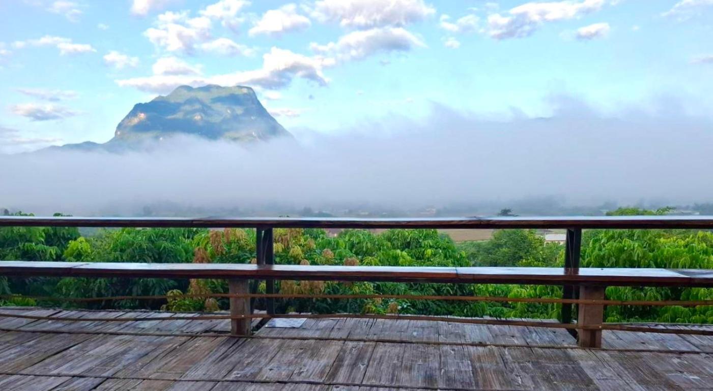 Doicherngngam Home Stay Chiang Dao Exteriör bild